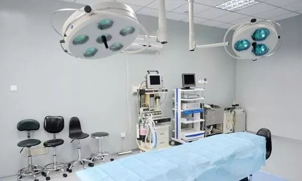 Application of medical nursing pads in the operating room